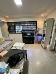 Blk 83 Strathmore Avenue (Queenstown), HDB 4 Rooms #561481291